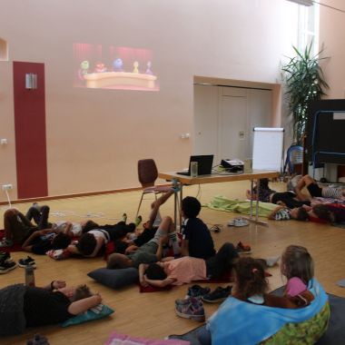 Überraschungsparty und Verabschiedung der „School-Kids'