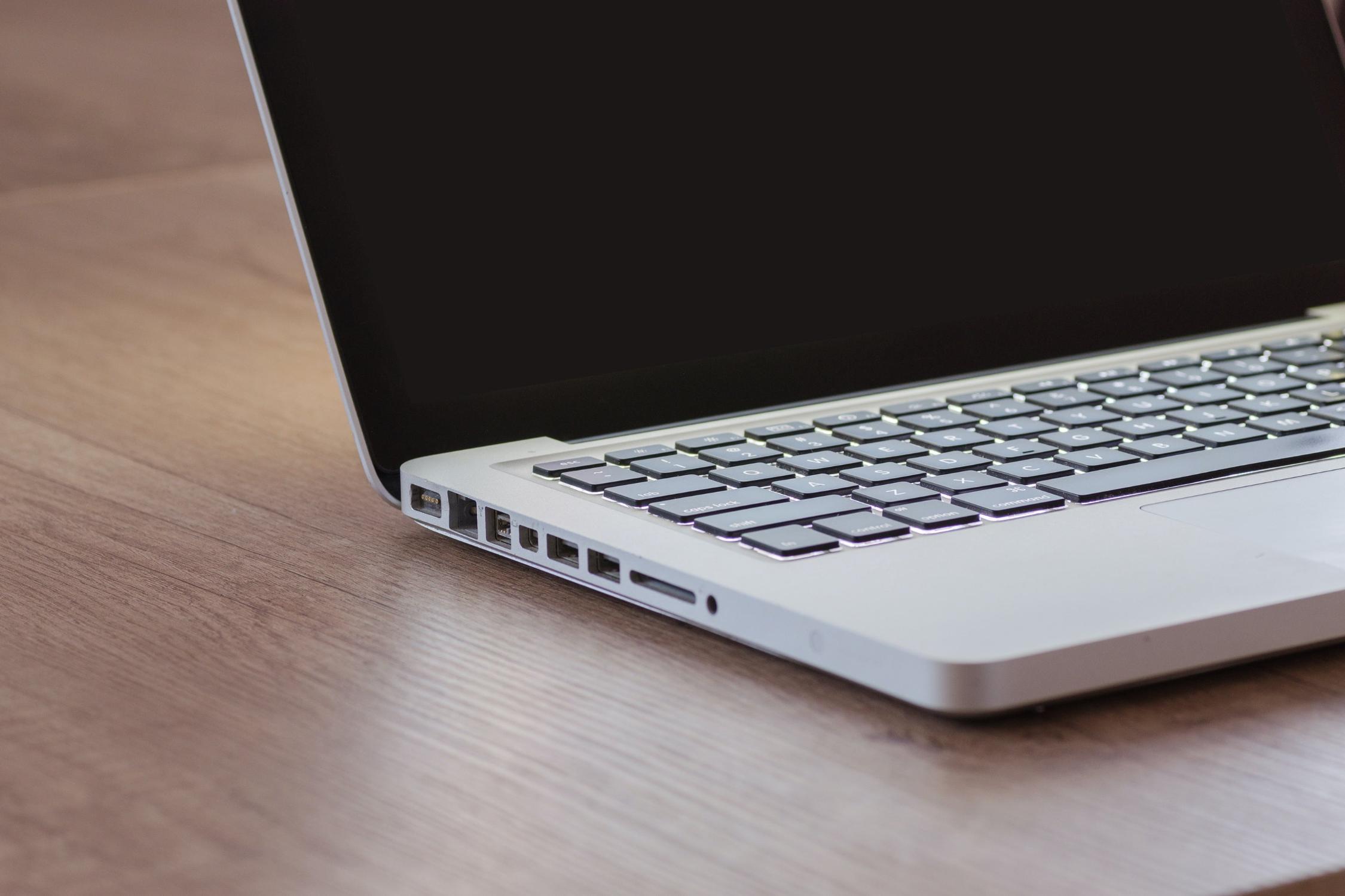 lunemax-laptop-6856557